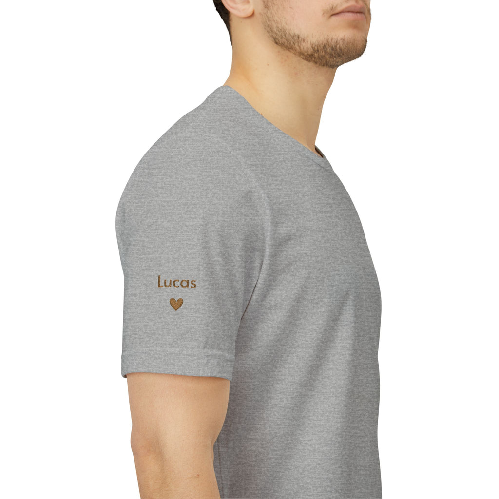 T-shirt Dad since date embroidered on heart and first names on sleeve