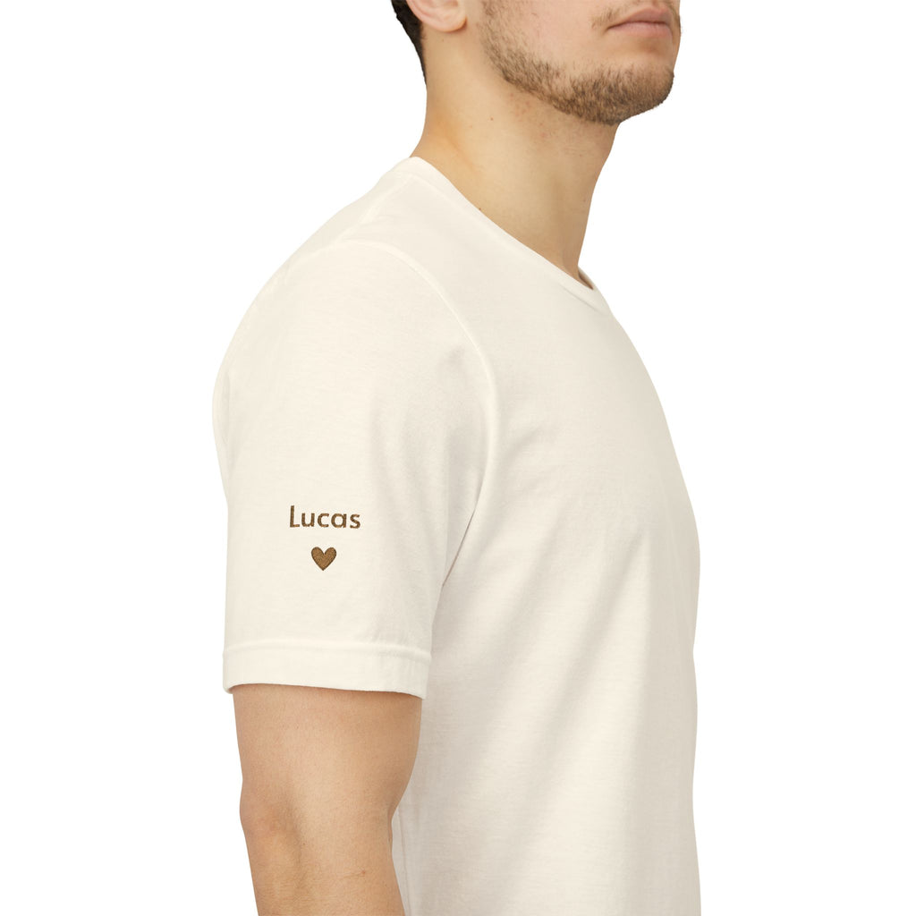 T-shirt Dad since date embroidered on heart and first names on sleeve