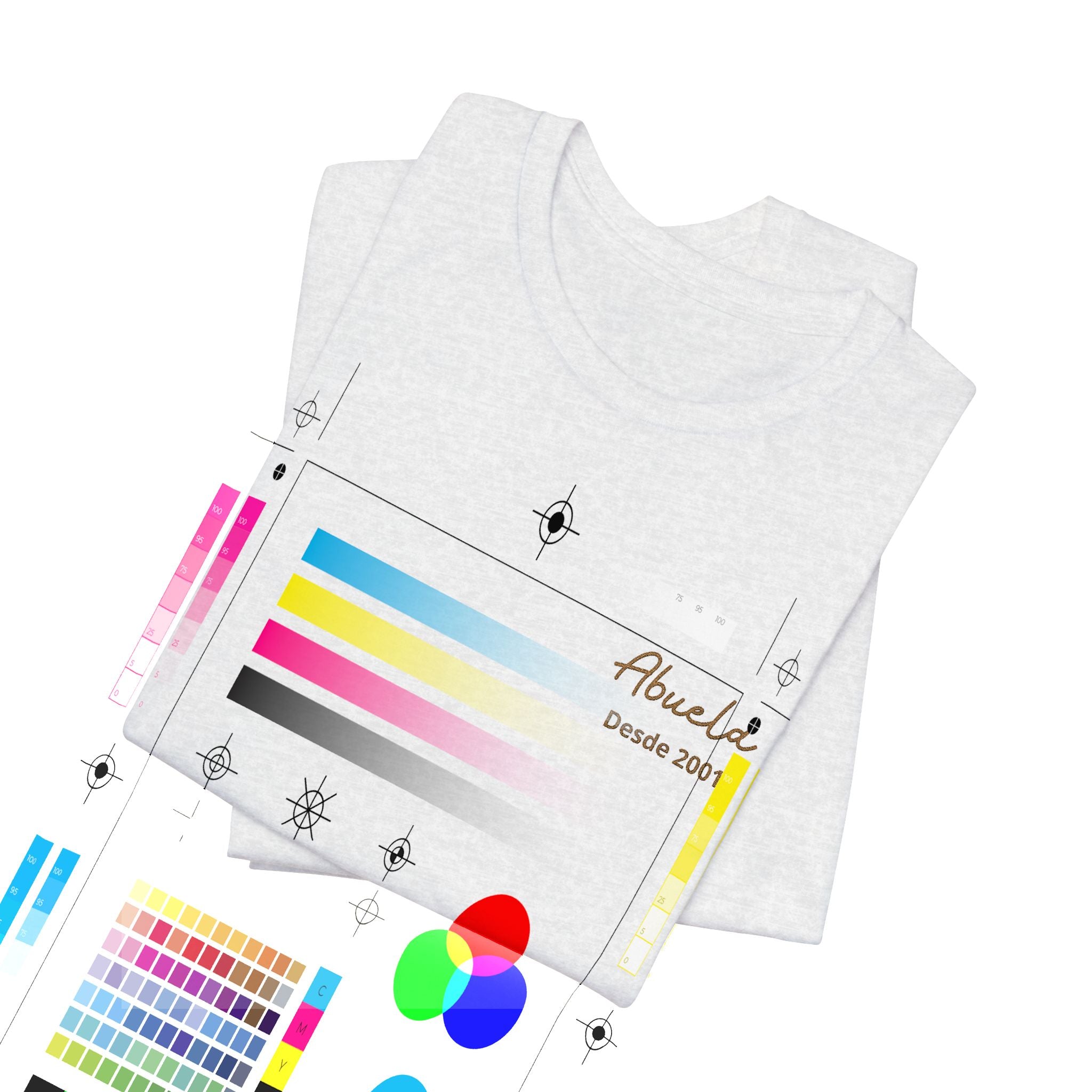 Camiseta bordada para abuela con fecha "Abuela desde" y nombres de los nietos en la manga