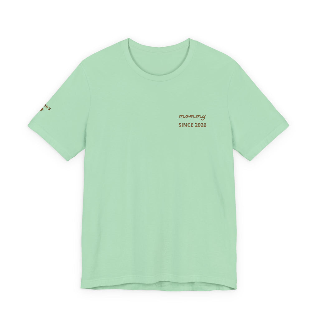 Tshirt Personalized “Mom Est” Embroidered Heart & Sleeve Tee