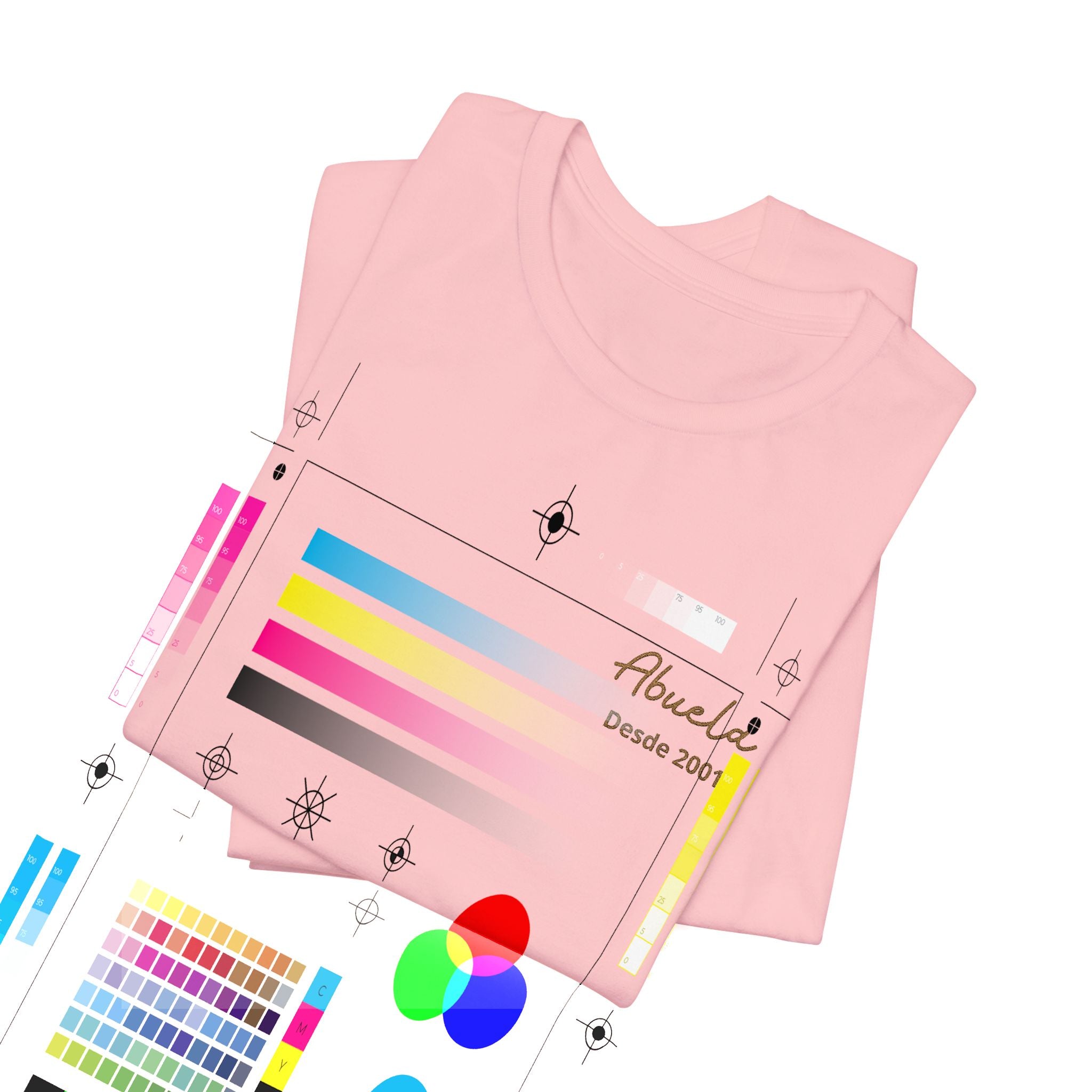 Camiseta bordada para abuela con fecha "Abuela desde" y nombres de los nietos en la manga