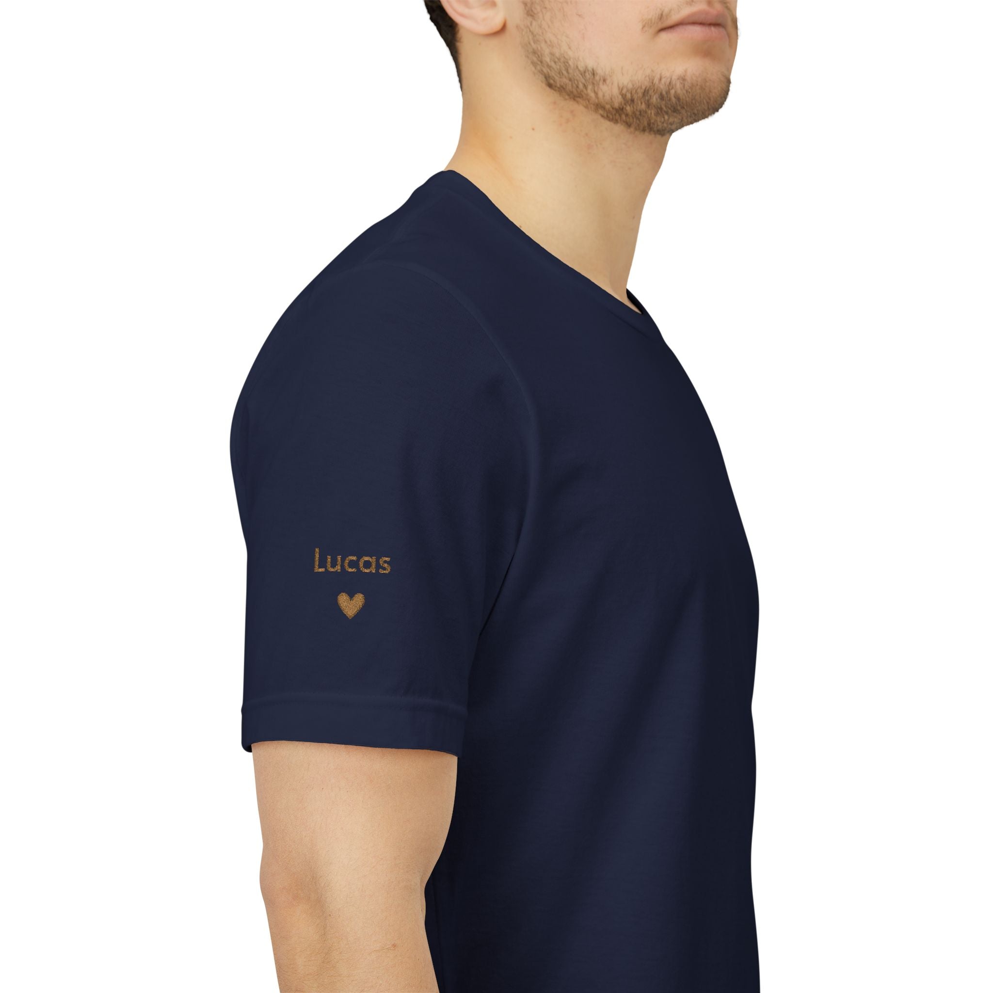T-shirt Dad since date embroidered on heart and first names on sleeve