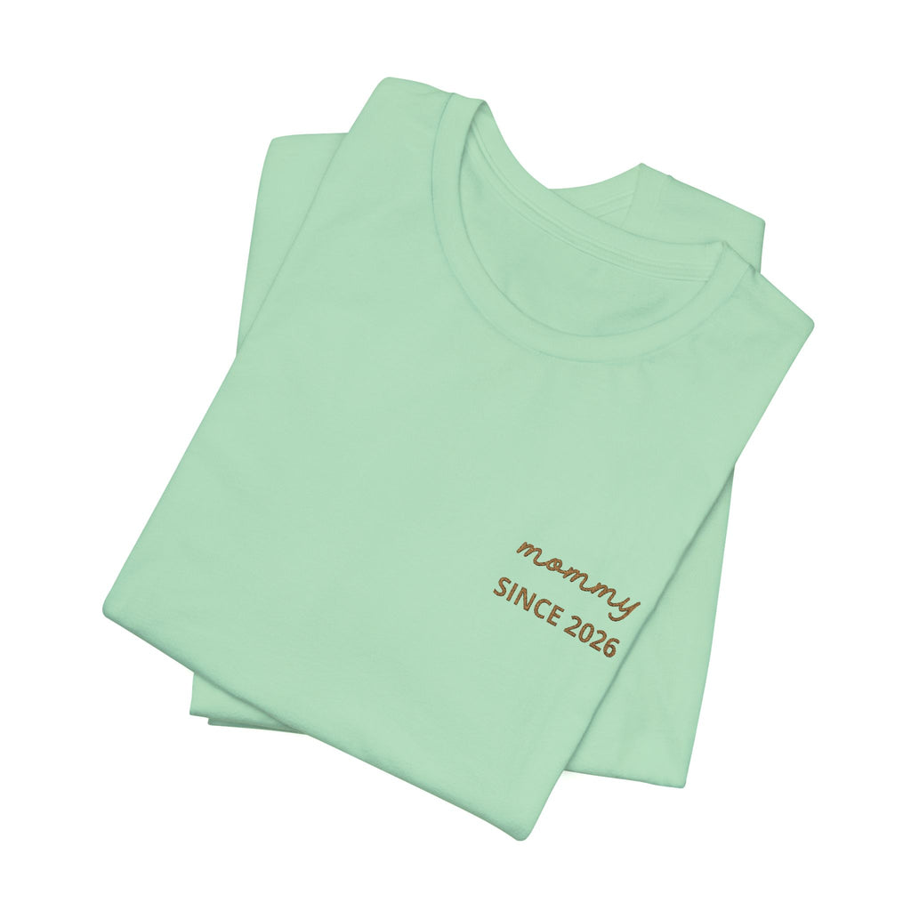 Tshirt Personalized “Mom Est” Embroidered Heart & Sleeve Tee